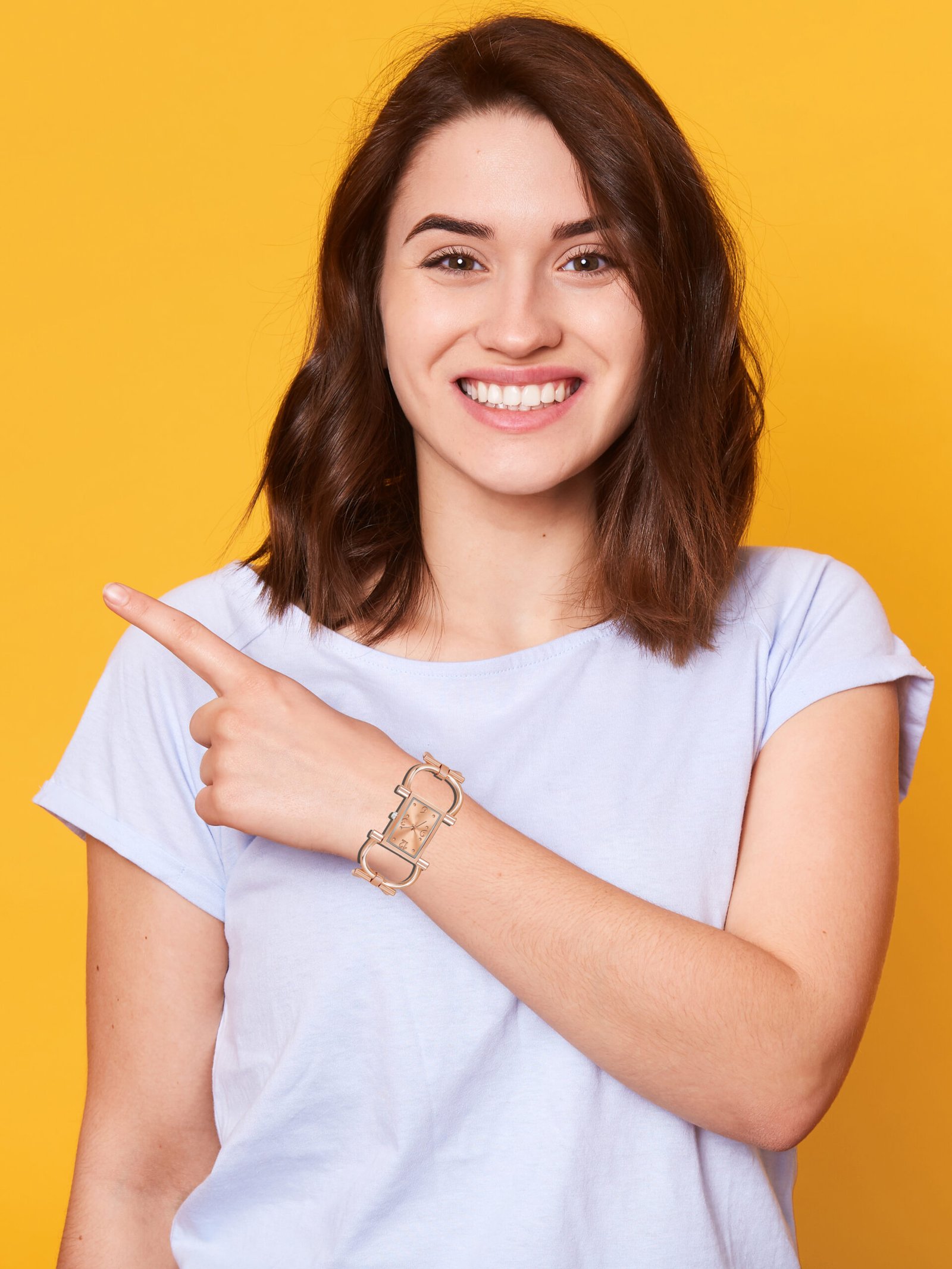 Rose Gold Trending Square Braclet Analog Watch For Women LR293